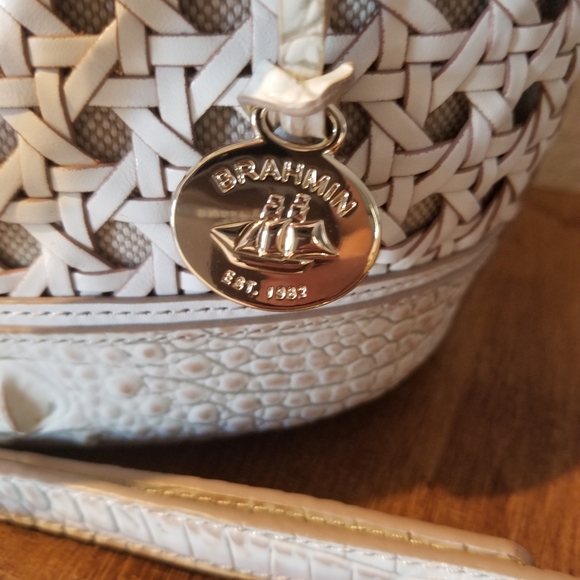 Brahmin Small Bowie Canvas Lima NWT - Picture 11 of 16